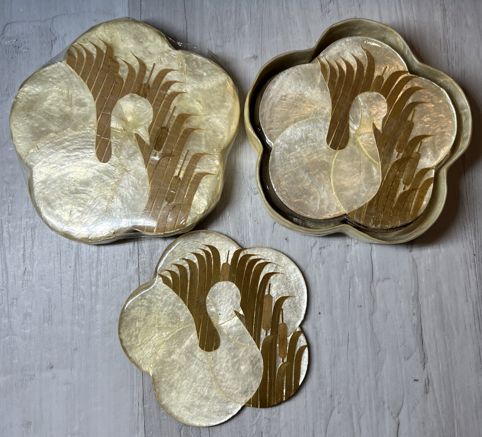 Rare NOS VTG ????Swan In Reeds Capiz Shell Coaster Set of 6